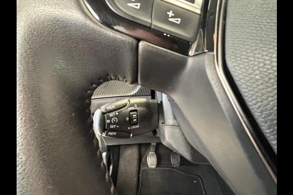 Peugeot 208 1.2 PureTech Allure Pack Navigatie | Achteruitrijcamera | Cruise Control