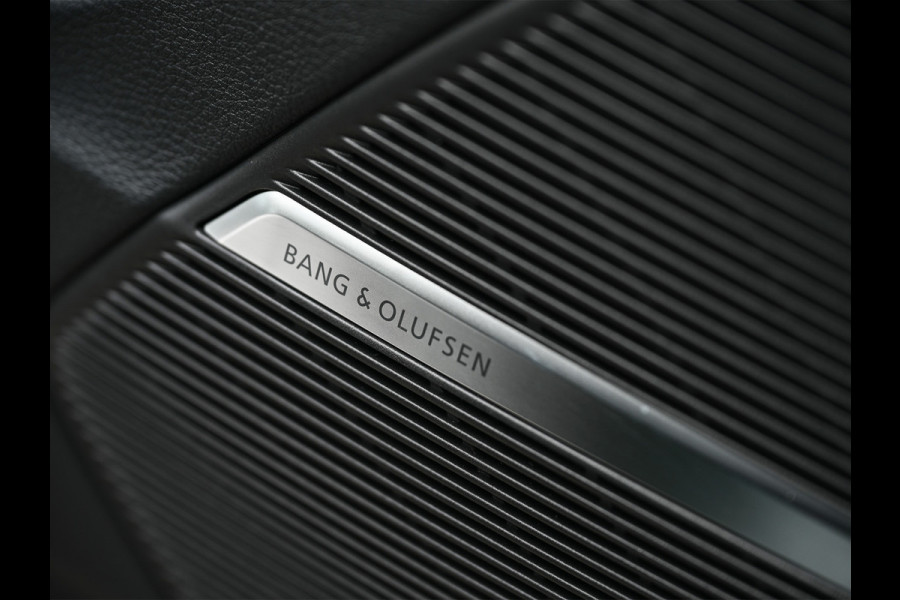 Audi Q7 60 TFSI e QUATTRO PRO LINE S COMPETITION | S-SEATS | B&O SOUND | KEYLESS | VIRTUAL COCKPIT | HEAD-UP | ALCANTARA | STOELMASSAGE Audi Q7 60 TFSI e QUATTRO PRO LINE S COMPETITION | S-SEATS | B&O SOUND | KEYLESS | VIRTUAL COCKPIT | HEAD-UP | ALCANTARA | STOELMASSAGE