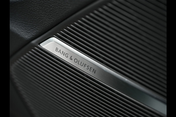 Audi Q7 60 TFSI e QUATTRO PRO LINE S COMPETITION | S-SEATS | B&O SOUND | KEYLESS | VIRTUAL COCKPIT | HEAD-UP | ALCANTARA | STOELMASSAGE Audi Q7 60 TFSI e QUATTRO PRO LINE S COMPETITION | S-SEATS | B&O SOUND | KEYLESS | VIRTUAL COCKPIT | HEAD-UP | ALCANTARA | STOELMASSAGE