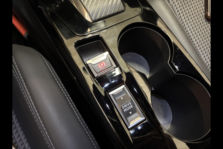 Peugeot e-2008 EV GT 50 kWh Panoramadak | Stoelverwarming | Navigatie | Android auto / Apple carplay Peugeot e-2008 EV GT 50 kWh Panoramadak | Stoelverwarming | Navigatie | Android auto / Apple carplay