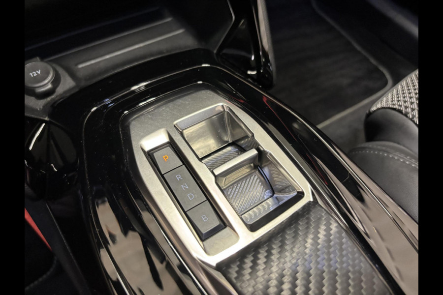 Peugeot e-2008 EV GT 50 kWh Panoramadak | Stoelverwarming | Navigatie | Android auto / Apple carplay Peugeot e-2008 EV GT 50 kWh Panoramadak | Stoelverwarming | Navigatie | Android auto / Apple carplay