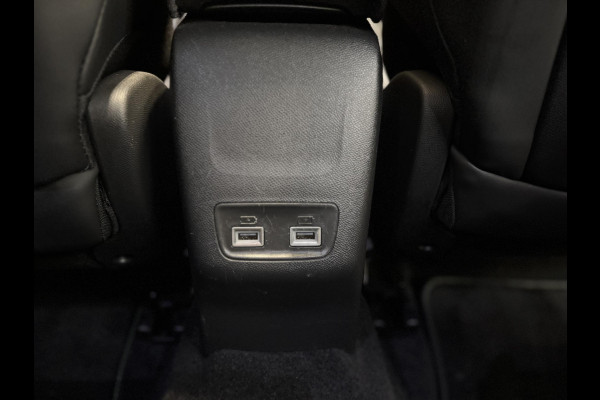 Peugeot e-2008 EV GT 50 kWh Panoramadak | Stoelverwarming | Navigatie | Android auto / Apple carplay Peugeot e-2008 EV GT 50 kWh Panoramadak | Stoelverwarming | Navigatie | Android auto / Apple carplay