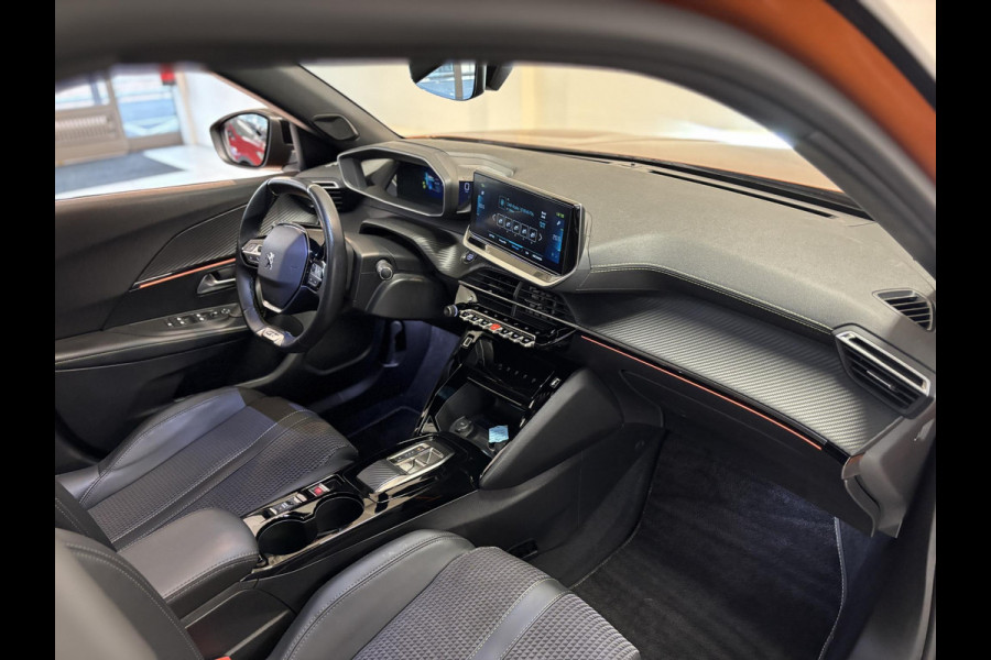 Peugeot e-2008 EV GT 50 kWh Panoramadak | Stoelverwarming | Navigatie | Android auto / Apple carplay Peugeot e-2008 EV GT 50 kWh Panoramadak | Stoelverwarming | Navigatie | Android auto / Apple carplay