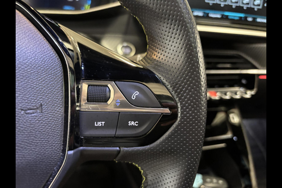 Peugeot e-2008 EV GT 50 kWh Panoramadak | Stoelverwarming | Navigatie | Android auto / Apple carplay Peugeot e-2008 EV GT 50 kWh Panoramadak | Stoelverwarming | Navigatie | Android auto / Apple carplay