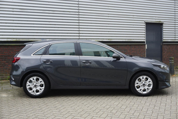 Kia Ceed 1.0 T-GDi 120PK DynamicLine/Geen Importauto/ All-Seasonbanden.