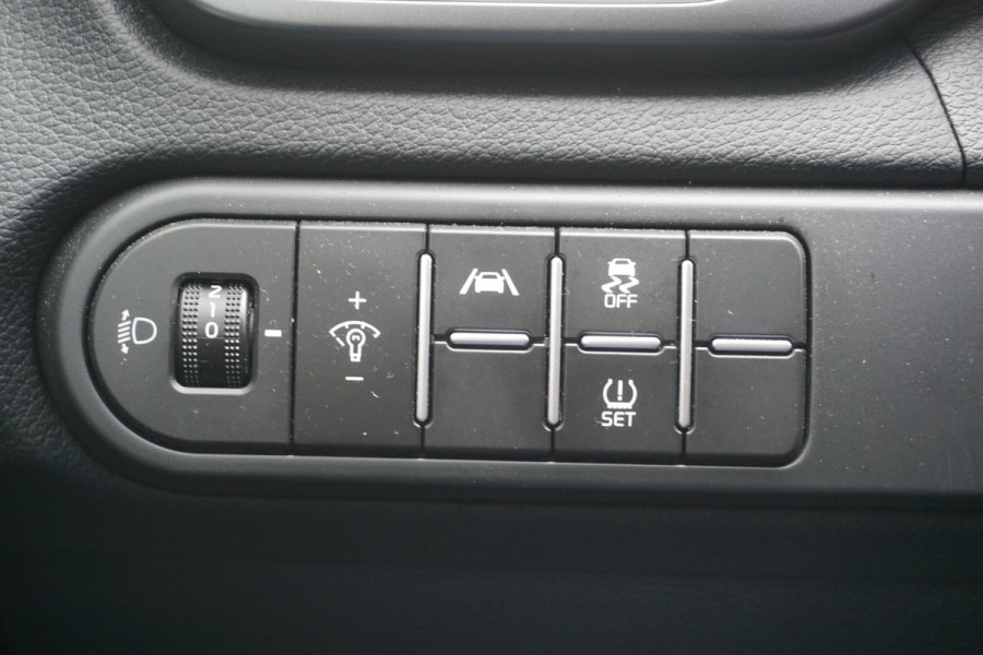 Kia Ceed 1.0 T-GDi 120PK DynamicLine/Geen Importauto/ All-Seasonbanden.