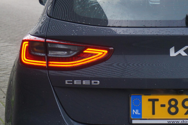 Kia Ceed 1.0 T-GDi 120PK DynamicLine/Geen Importauto/ All-Seasonbanden.