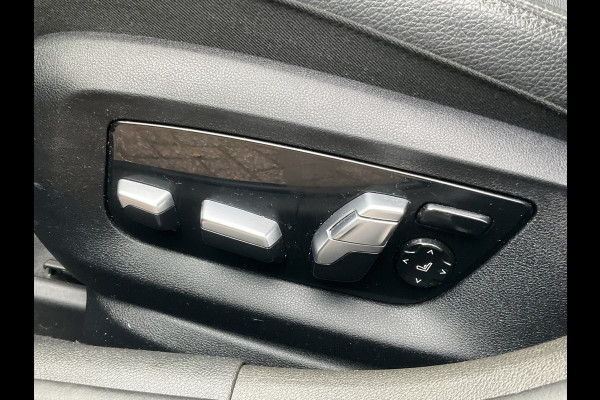 BMW 5 Serie 530D M-sport 6-Cilinder Pano Trekhaak HUD 360cam Standkachel Sfeerverl NL-Auto VOL!