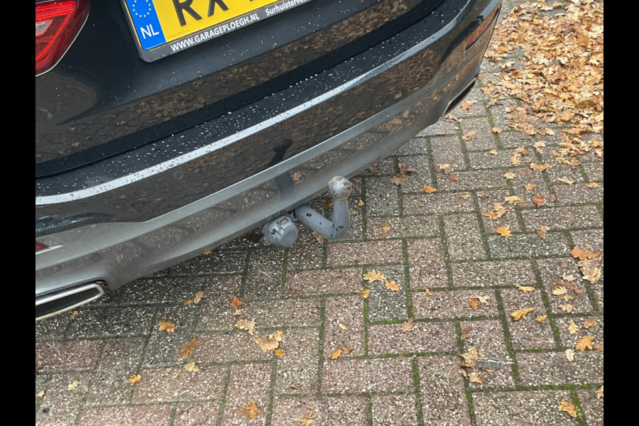 BMW 5 Serie 530D M-sport 6-Cilinder Pano Trekhaak HUD 360cam Standkachel Sfeerverl NL-Auto VOL!