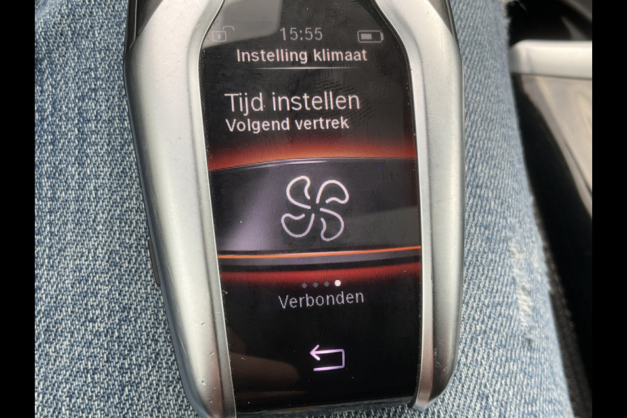 BMW 5 Serie 530D M-sport 6-Cilinder Pano Trekhaak HUD 360cam Standkachel Sfeerverl NL-Auto VOL!