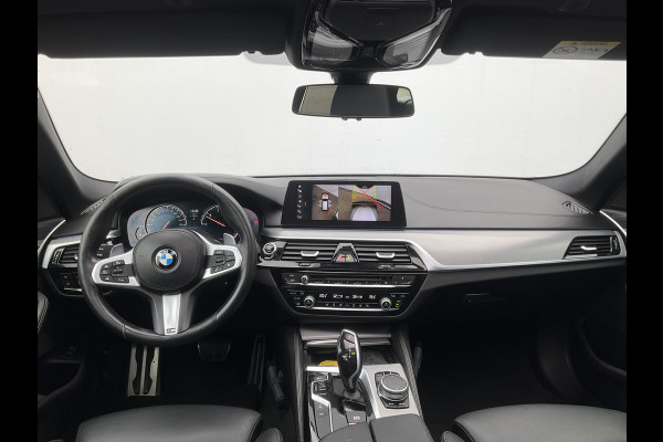 BMW 5 Serie 530D M-sport 6-Cilinder Pano Trekhaak HUD 360cam Standkachel Sfeerverl NL-Auto VOL!