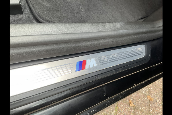 BMW 5 Serie 530D M-sport 6-Cilinder Pano Trekhaak HUD 360cam Standkachel Sfeerverl NL-Auto VOL!