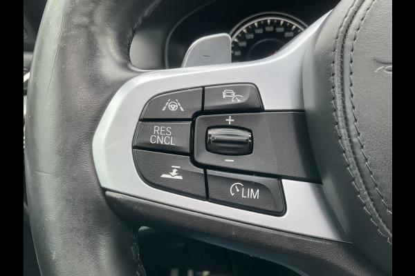 BMW 5 Serie 530D M-sport 6-Cilinder Pano Trekhaak HUD 360cam Standkachel Sfeerverl NL-Auto VOL!