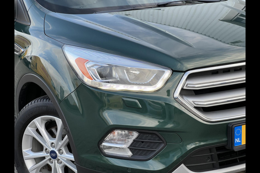 Ford Kuga 1.5 EcoBoost Titanium 150pk | Trekhaak | 2.000kg trekgewicht | Winterpack