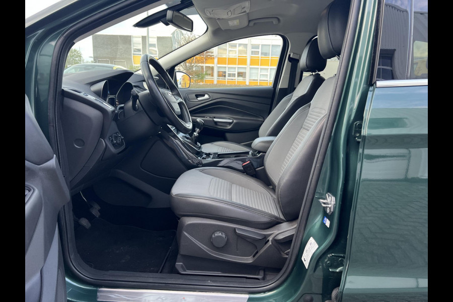 Ford Kuga 1.5 EcoBoost Titanium 150pk | Trekhaak | 2.000kg trekgewicht | Winterpack