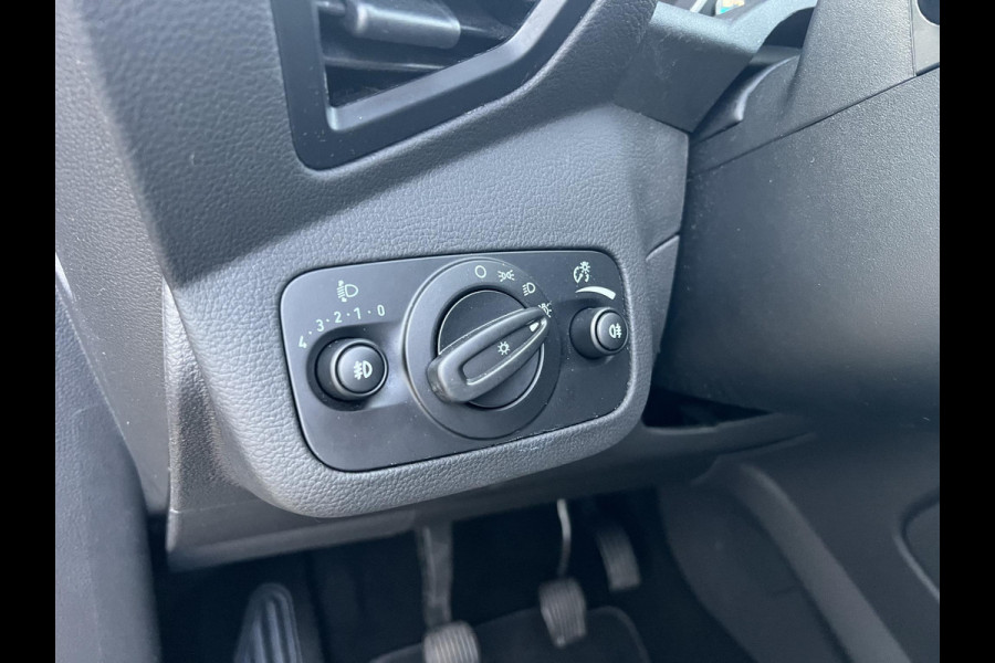 Ford Kuga 1.5 EcoBoost Titanium 150pk | Trekhaak | 2.000kg trekgewicht | Winterpack