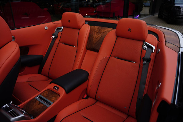 Rolls-Royce Dawn 6.6 V12 Dark Emerald 19 D.Km Bespoke Audio Teak Dek