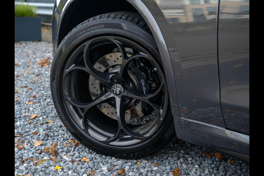 Alfa Romeo Stelvio 2.9 V6 AWD Quadrifoglio 510PK / Pano / Carbon / H&K / Memory