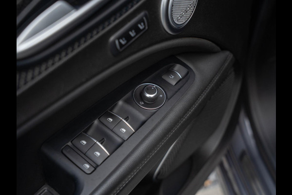 Alfa Romeo Stelvio 2.9 V6 AWD Quadrifoglio 510PK / Pano / Carbon / H&K / Memory