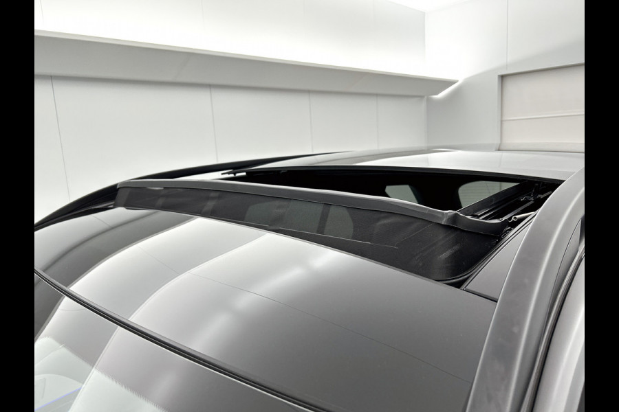 Mercedes-Benz GLE 400 e 4MATIC AMG Plug-In Hybride AMG Line | Night Pakket | Panorama Schuif-Kanteldak | Trekhaak | Alarm Klasse 3 | AC en DC Laden | Magic Vision Control. Inclusief 24 maanden MB Certified garantie voor Europa.