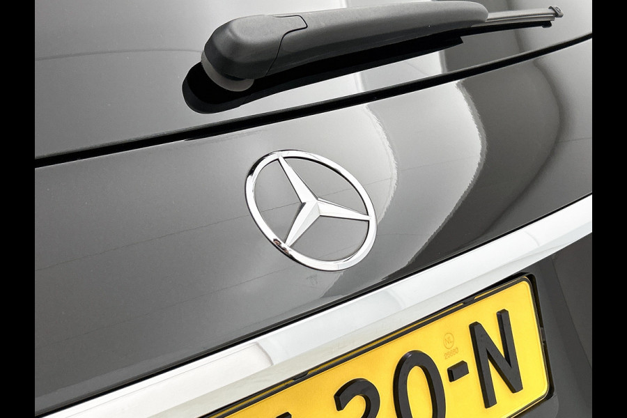 Mercedes-Benz GLE 400 e 4MATIC AMG Plug-In Hybride AMG Line | Night Pakket | Panorama Schuif-Kanteldak | Trekhaak | Alarm Klasse 3 | AC en DC Laden | Magic Vision Control. Inclusief 24 maanden MB Certified garantie voor Europa.