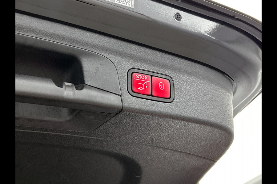 Mercedes-Benz GLE 400 e 4MATIC AMG Plug-In Hybride AMG Line | Night Pakket | Panorama Schuif-Kanteldak | Trekhaak | Alarm Klasse 3 | AC en DC Laden | Magic Vision Control. Inclusief 24 maanden MB Certified garantie voor Europa.