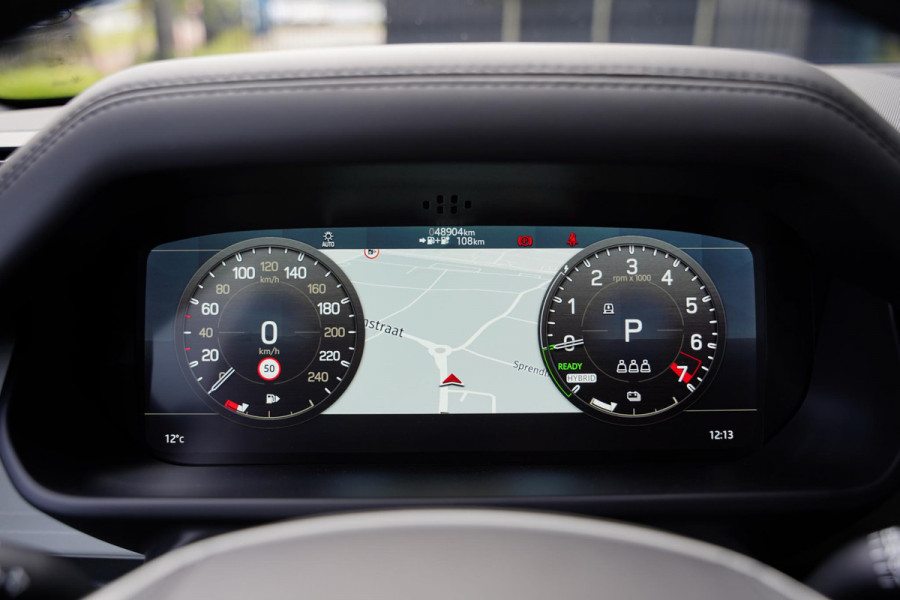 Land Rover Defender 110 P 400 E HSE 6 Persoons Panoramaroof Side Steps