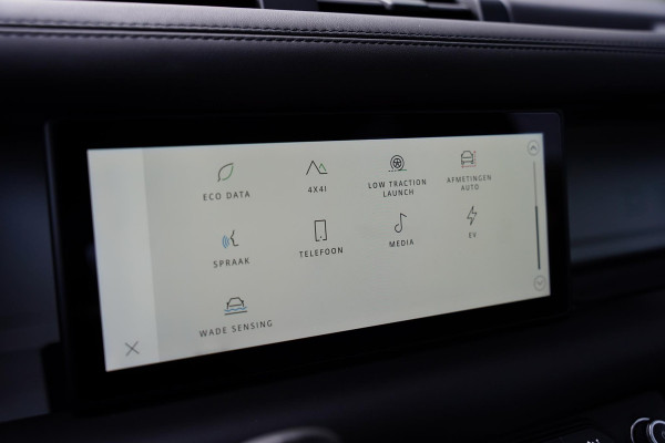 Land Rover Defender 110 P 400 E HSE 6 Persoons Panoramaroof Side Steps