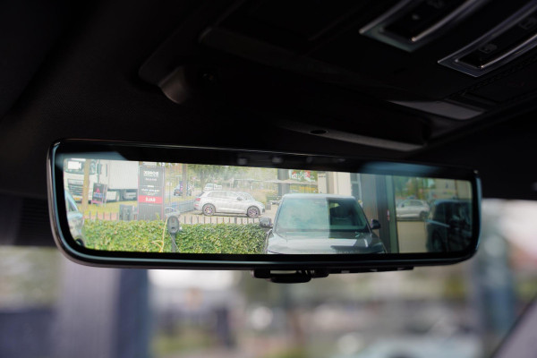 Land Rover Defender 110 P 400 E HSE 6 Persoons Panoramaroof Side Steps