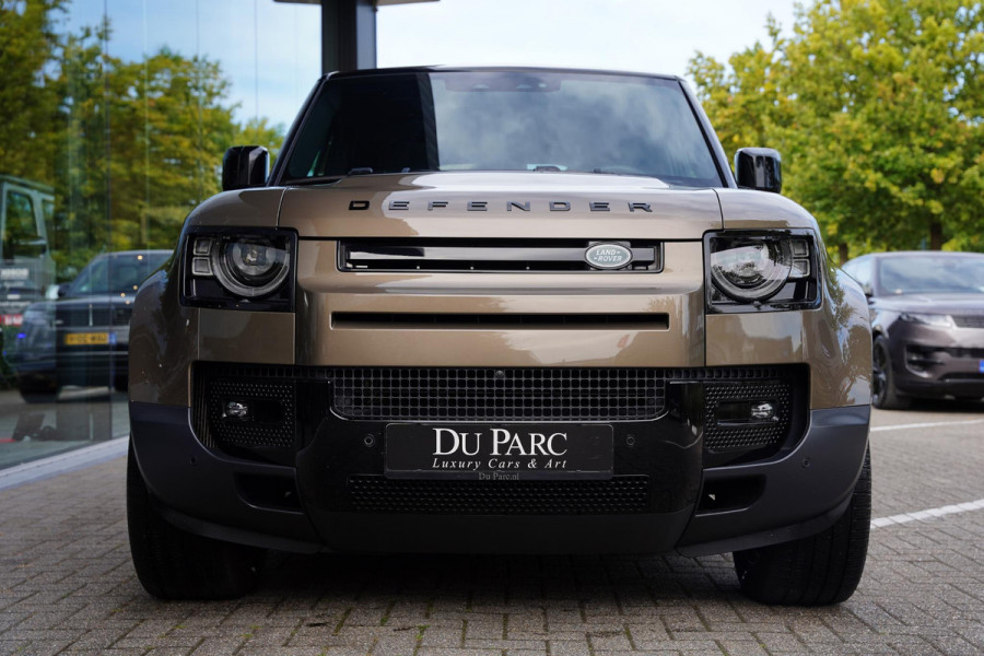 Land Rover Defender 110 P 400 E HSE 6 Persoons Panoramaroof Side Steps