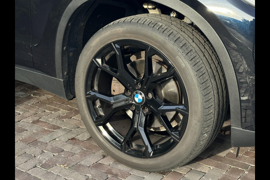 BMW X5 xDrive30d Panoramadak Cruise Clima Leer Stoelverw. 20''LM Trekhaak Grijskenteken BMW X5 xDrive30d Panoramadak Cruise Clima Leer Stoelverw. 20''LM Trekhaak Grijskenteken