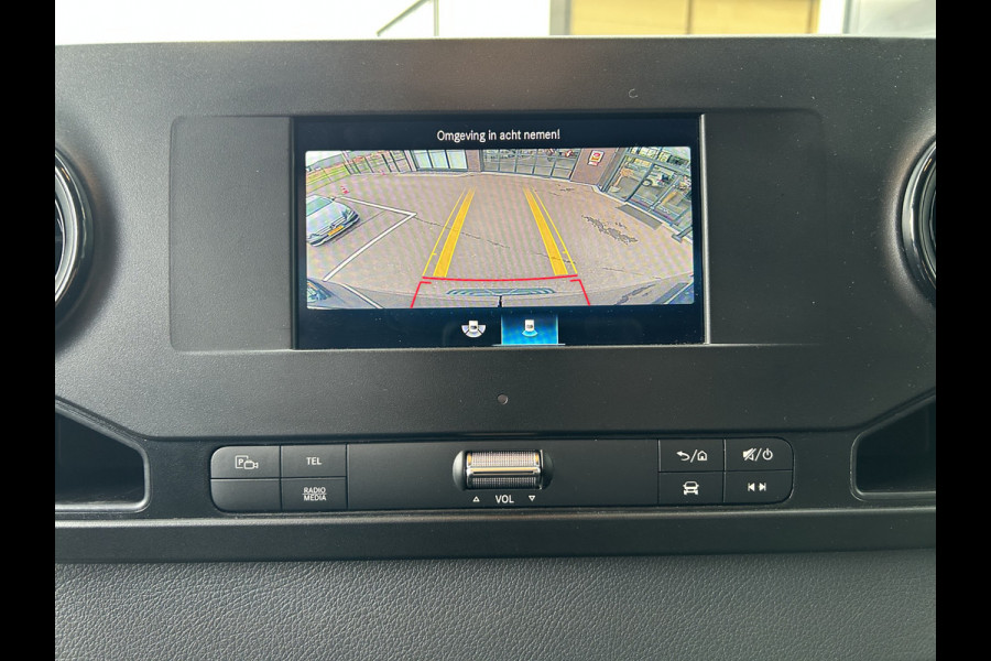 Mercedes-Benz Sprinter 317 CDI L2 H2 MBUX / Camera / Carplay navigatie / Cruise control / Airco Mercedes-Benz Sprinter 317 CDI L2 H2 MBUX / Camera / Carplay navigatie / Cruise control / Airco