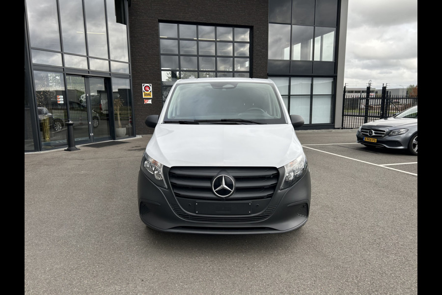 Mercedes-Benz Vito 116 CDI L3 Pro 2500KG Trekhaak / MBUX / Camera / Navigatie / Cruise control / Airco / Achterdeuren Mercedes-Benz Vito 116 CDI L3 Pro 2500KG Trekhaak / MBUX / Camera / Navigatie / Cruise control / Airco / Achterdeuren