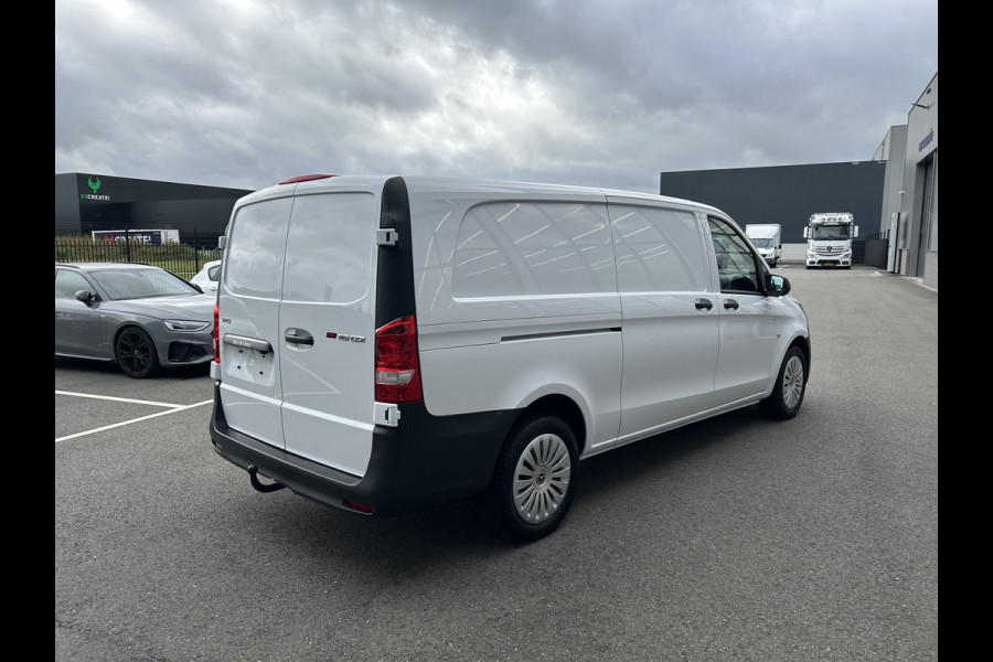 Mercedes-Benz Vito 116 CDI L3 Pro 2500KG Trekhaak / MBUX / Camera / Navigatie / Cruise control / Airco / Achterdeuren Mercedes-Benz Vito 116 CDI L3 Pro 2500KG Trekhaak / MBUX / Camera / Navigatie / Cruise control / Airco / Achterdeuren