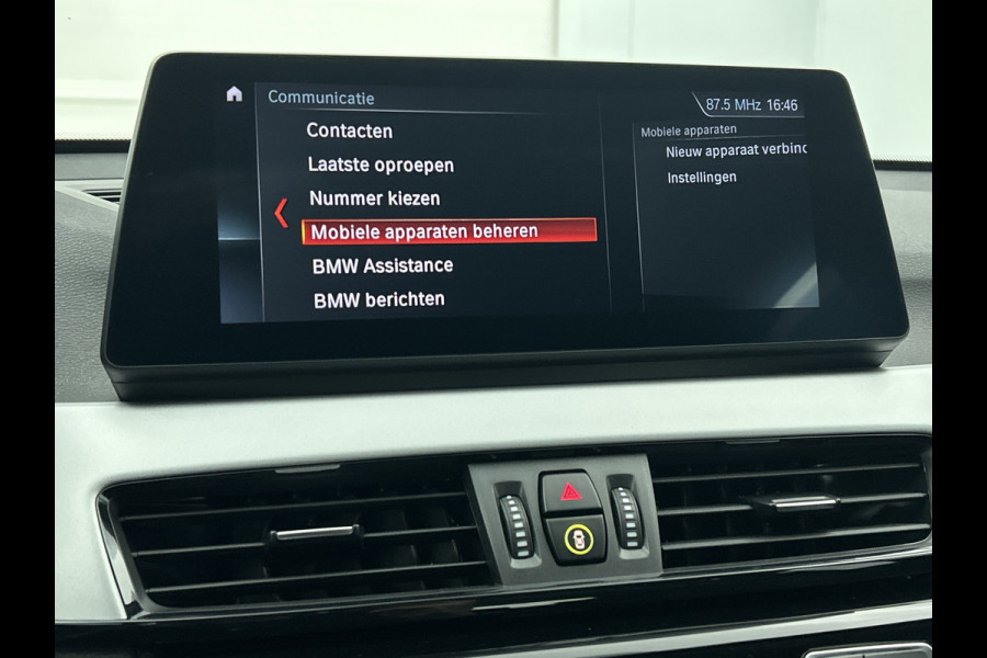 BMW X1 SDrive18i Executive Edition (GROOT-NAVIGATIE, CARPLAY, CAMERA, HEAD-UP, CLIMA, 1e EIGENAAR, GOED ONDERHOUDEN) BMW X1 SDrive18i Executive Edition (GROOT-NAVIGATIE, CARPLAY, CAMERA, HEAD-UP, CLIMA, 1e EIGENAAR, GOED ONDERHOUDEN)