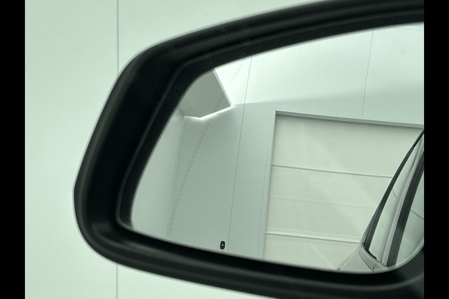 BMW X1 SDrive18i Executive Edition (GROOT-NAVIGATIE, CARPLAY, CAMERA, HEAD-UP, CLIMA, 1e EIGENAAR, GOED ONDERHOUDEN) BMW X1 SDrive18i Executive Edition (GROOT-NAVIGATIE, CARPLAY, CAMERA, HEAD-UP, CLIMA, 1e EIGENAAR, GOED ONDERHOUDEN)