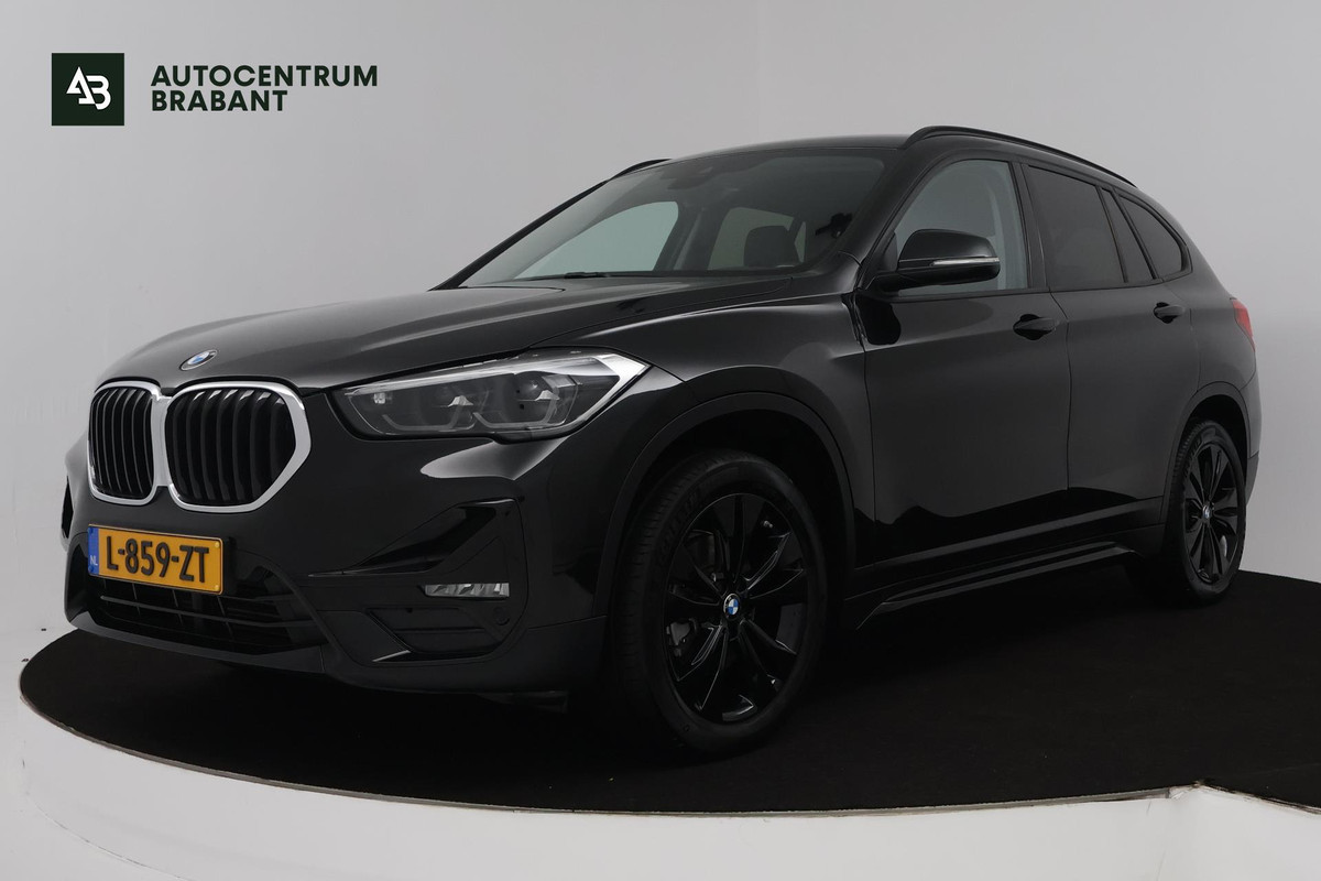 BMW X1 SDrive18i Business Edition (NAVIGATIE, STOELVERWARMING, HEAD-UP, SFEEVERLICHTING, 1e EIGENAAR, DEALER ONDERHOUDEN) BMW X1 SDrive18i Business Edition (NAVIGATIE, STOELVERWARMING, HEAD-UP, SFEEVERLICHTING, 1e EIGENAAR, DEALER ONDERHOUDEN)