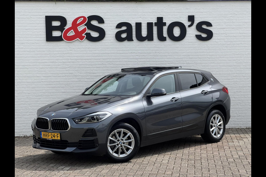 BMW X2 SDrive18i High Executive Led Panorama Sfeer verlichting Leder Cruise Clima