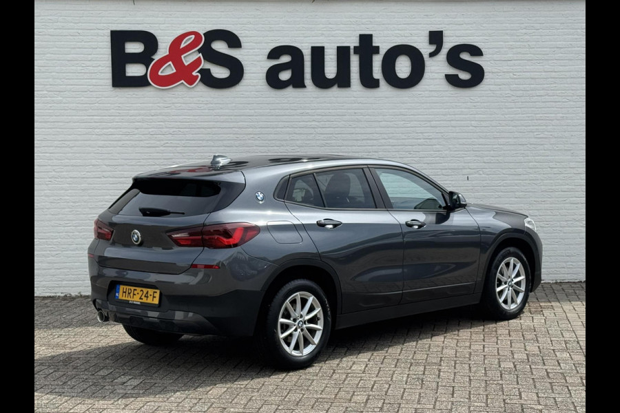 BMW X2 SDrive18i High Executive Led Panorama Sfeer verlichting Leder Cruise Clima