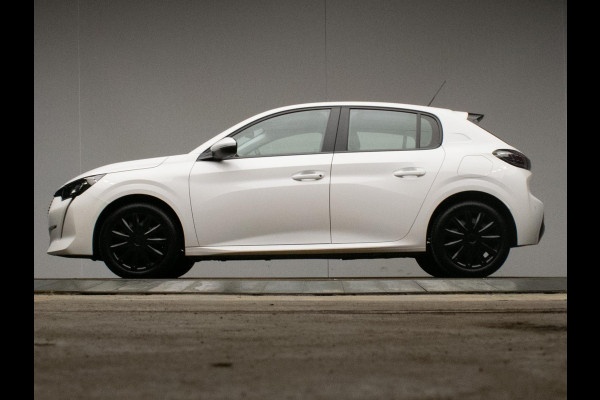 Peugeot 208 1.2 PureTech Active Sport (APPLE CARPLAY,NAVI,CRUISE,PDC,CLIMATE,LED,WHITE EDITION,SPORTSTOELEN,NETTE STAAT) Peugeot 208 1.2 PureTech Active Sport (APPLE CARPLAY,NAVI,CRUISE,PDC,CLIMATE,LED,WHITE EDITION,SPORTSTOELEN,NETTE STAAT)