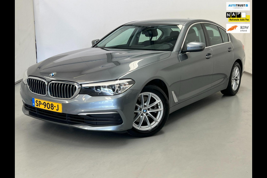 BMW 5 Serie 520i / NL-auto / Trekhaak / Stoelverwarming