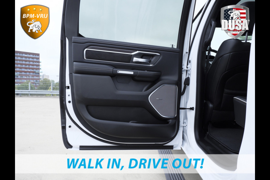 Dodge Ram 1500 | Laramie | Night Edition | 3.0L I6 Hurricane | Crew Cab | 4X4 | BPM VRIJ | Niveau regeling | Passenger Display | Getoonde accessoires zijn verkrijgbaar tegen meerprijs