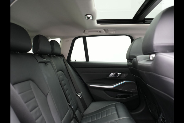 BMW 3 Serie Touring 330e Luxury Line Plug In Hybrid 293pk Dealer O.H PHEV | Panodak | Adaptive Cruise | 360 Camera | Lederen Sportstoelen Memory & Verwarmd | Harman & Kardon |  Apple Carplay | Sfeerverlichting | Blis | Virtual | Navigatie | DAB | 19"L.M | BMW 3 Serie Touring 330e Luxury Line Plug In Hybrid 293pk Dealer O.H PHEV | Panodak | Adaptive Cruise | 360 Camera | Lederen Sportstoelen Memory & Verwarmd | Harman & Kardon |  Apple Carplay | Sfeerverlichting | Blis | Virtual | Navigatie | DAB | 19"L.M |