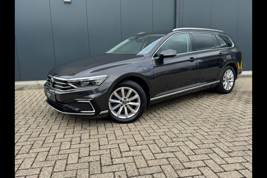 Volkswagen Passat Variant 1.4 TSI PHEV GTE * Trekhaak * Matrix Led * Travel Assist *