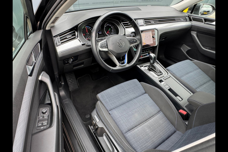 Volkswagen Passat Variant 1.4 TSI PHEV GTE * Trekhaak * Matrix Led * Travel Assist *