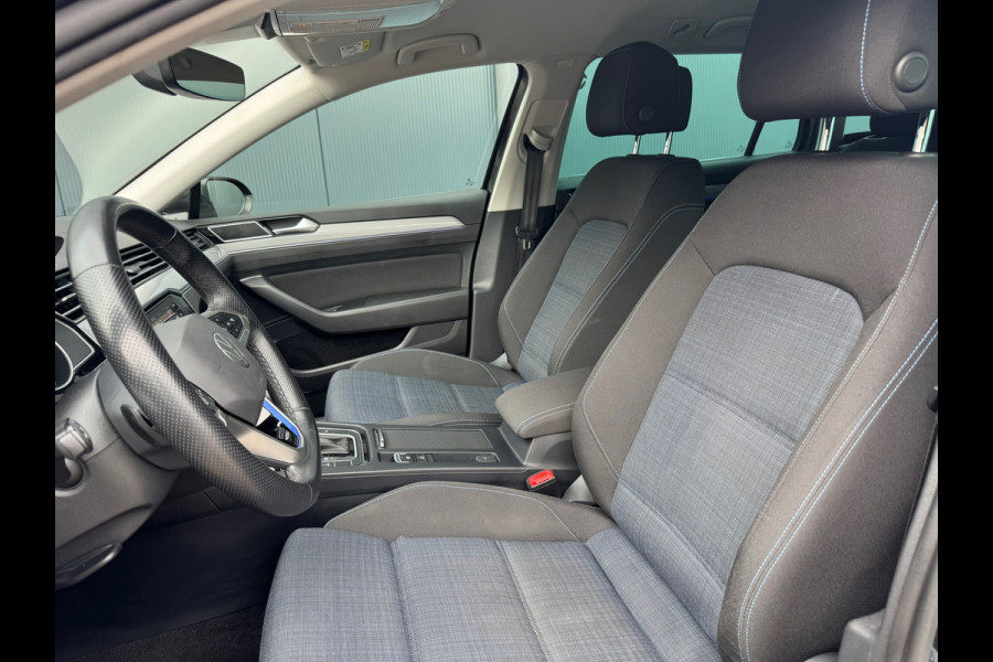 Volkswagen Passat Variant 1.4 TSI PHEV GTE * Trekhaak * Matrix Led * Travel Assist *