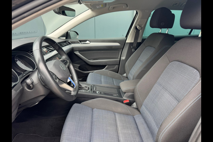 Volkswagen Passat Variant 1.4 TSI PHEV GTE * Trekhaak * Matrix Led * Travel Assist *