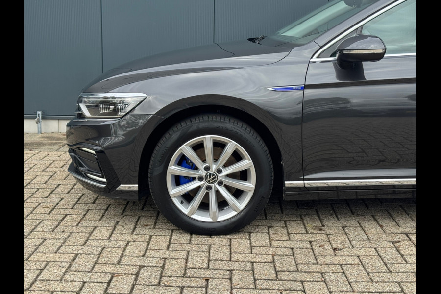 Volkswagen Passat Variant 1.4 TSI PHEV GTE * Trekhaak * Matrix Led * Travel Assist *
