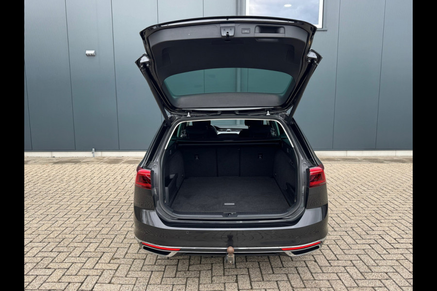 Volkswagen Passat Variant 1.4 TSI PHEV GTE * Trekhaak * Matrix Led * Travel Assist *