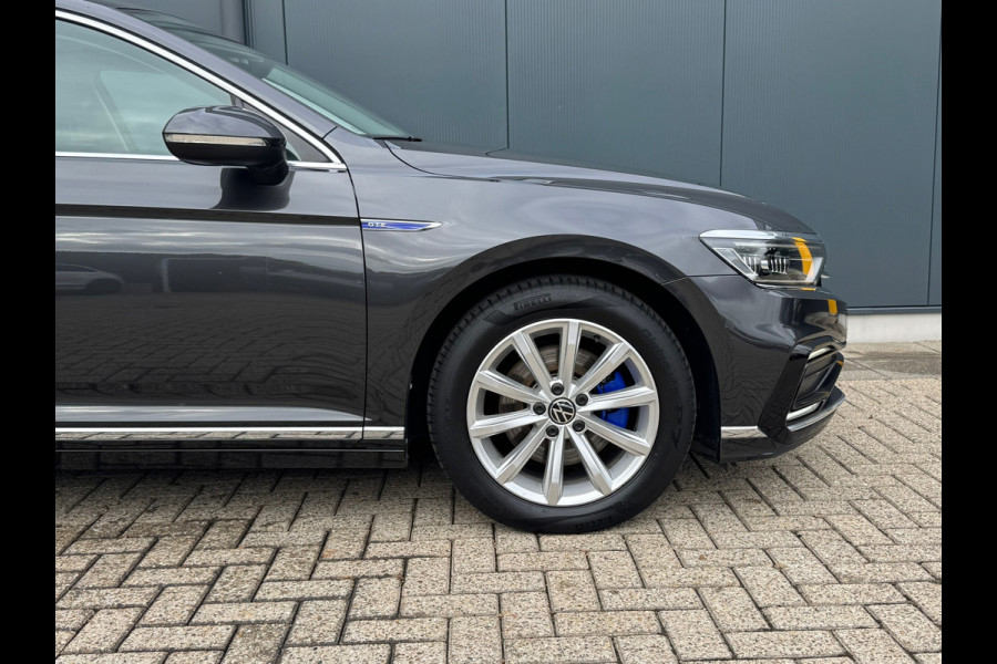 Volkswagen Passat Variant 1.4 TSI PHEV GTE * Trekhaak * Matrix Led * Travel Assist *
